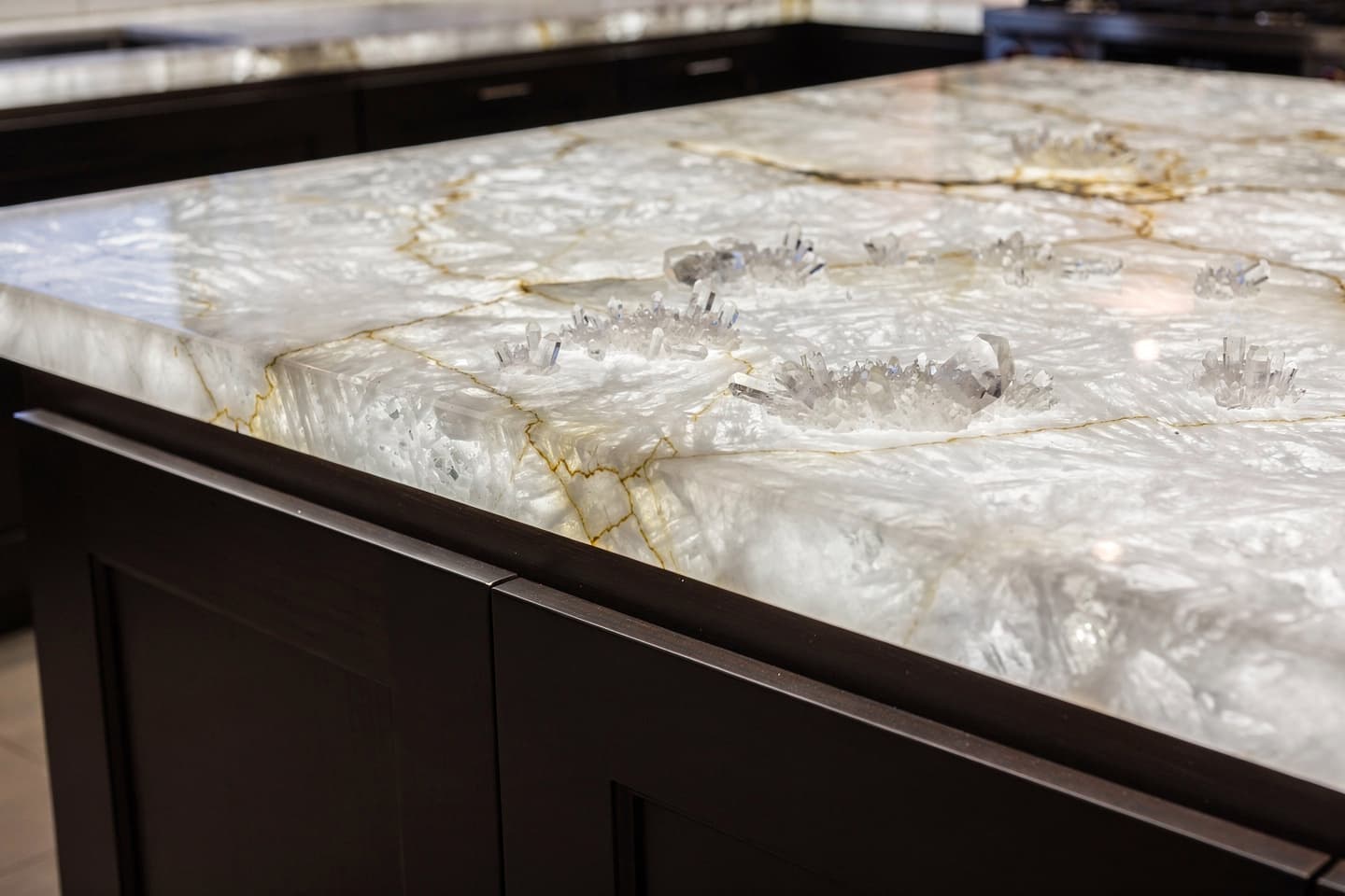 Backlit Cristallo Quartzite Counters
